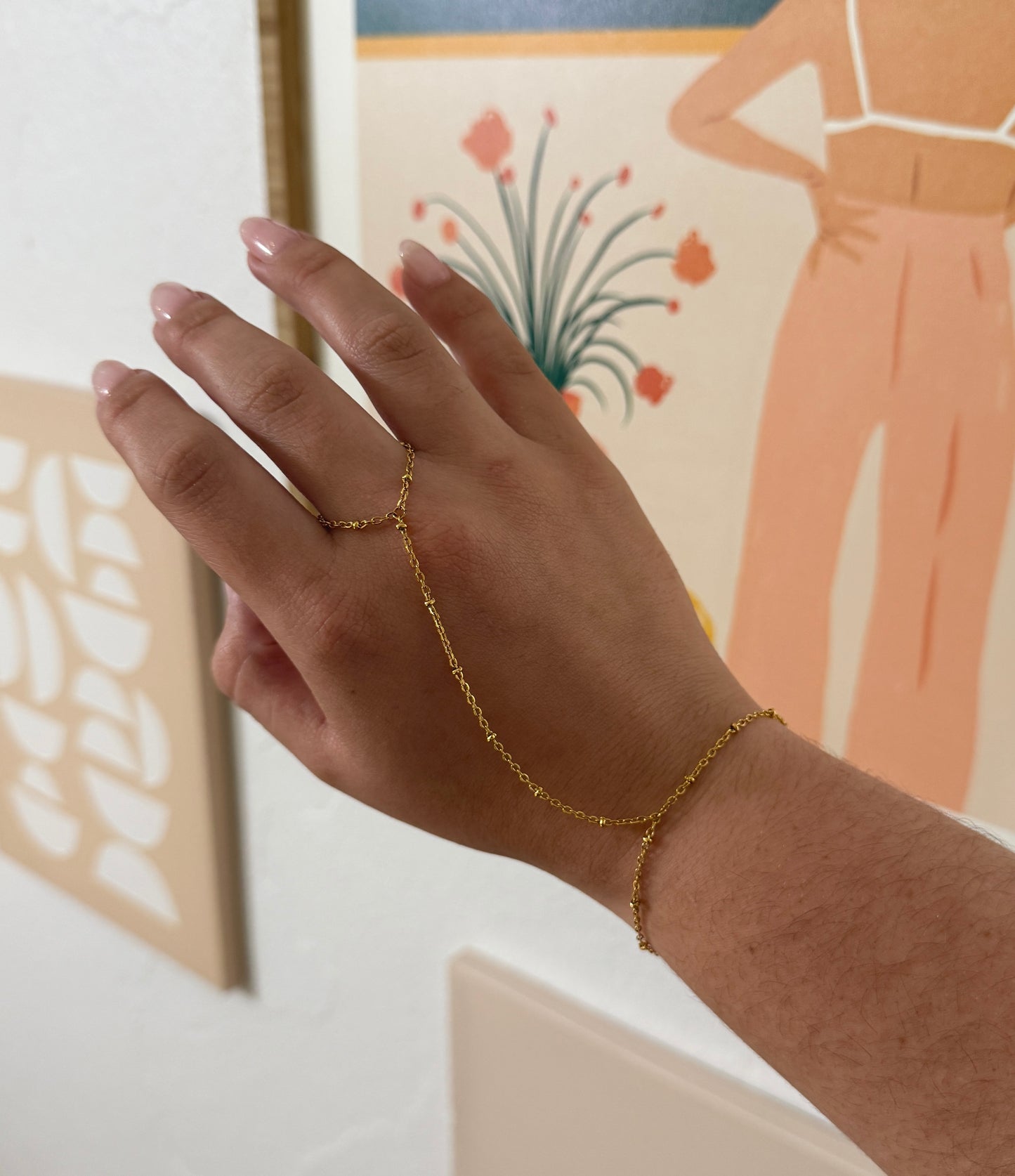 Lili Hand Chain