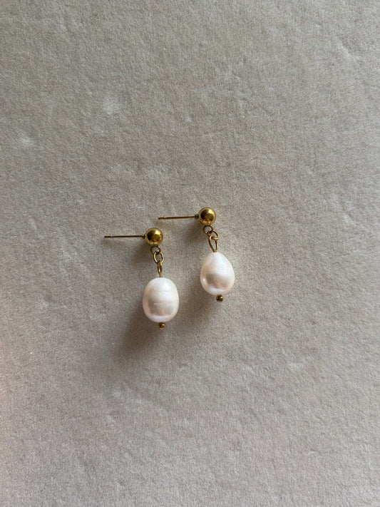 Lala Pearl Studs