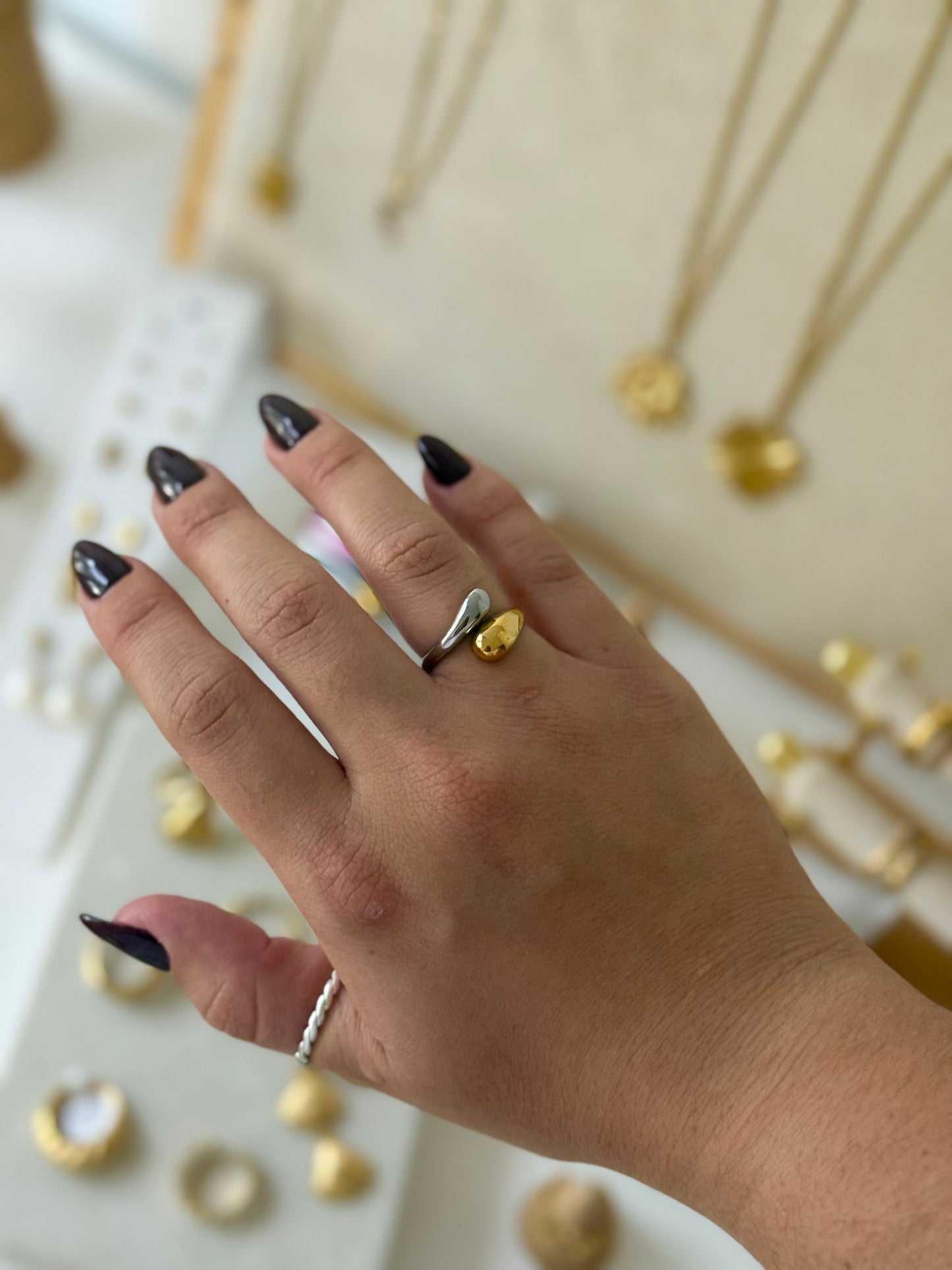 Adjustable Droplet Ring