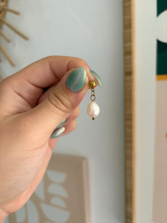 Lala Pearl Studs