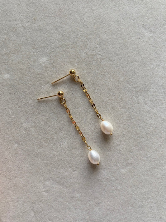 Leia Pearl Stud